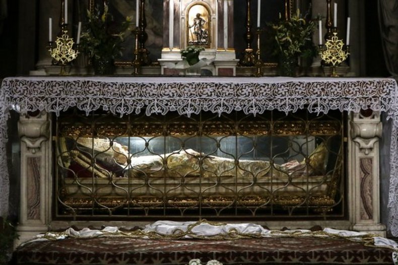 Autel de Saint-Antonin à Saint-Marc de Florence où le corps incorrompu de saint Antonin repose / © CC0 flickr,  Lawrence OP.
