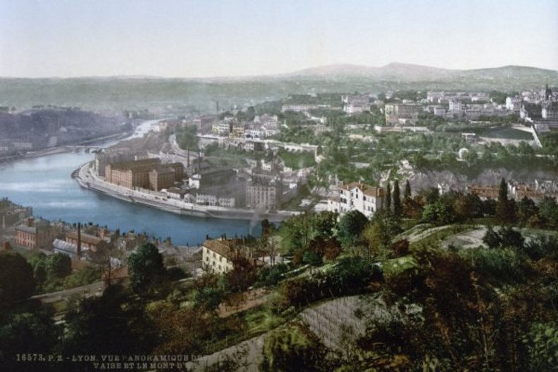 La face Saône de la Croix-Rousse au début du XXe siècle. / © CC0/wikimedia
