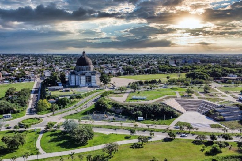 Sanctuaire de la Vierge du Rosaire dans le parc de San Nicolas de los Arroyos. / © Shutterstock, smilephotoarg