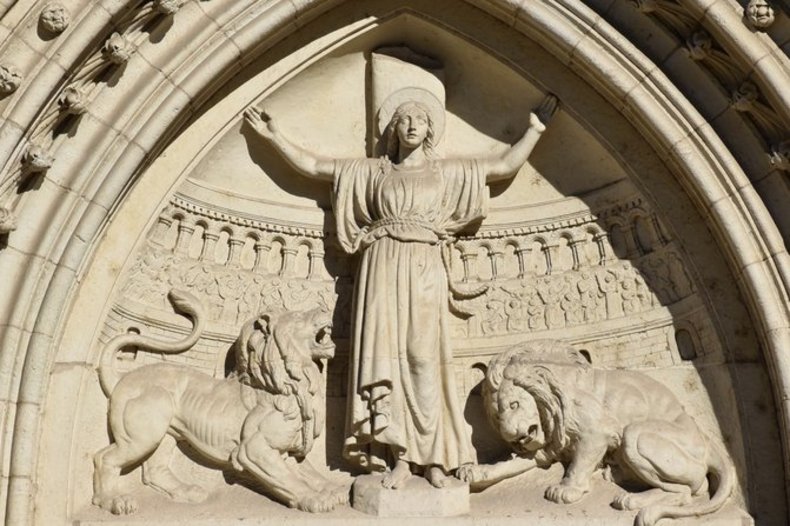 Jules Comparat, Le martyre de sainte Blandine. 1886. Lyon, église Saint-Blandine de Lyon, tympan / © CC BY-SA 4.0/Delfin Le Dauphin