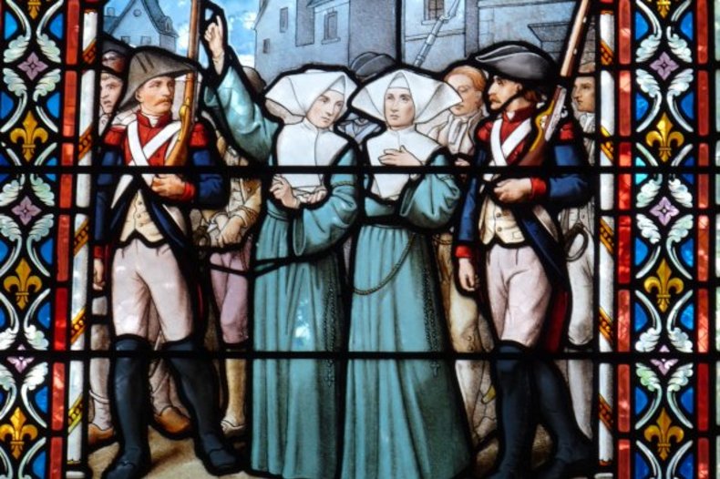 Vitrail de Marie-Anne Vaillot et Odile Baumgarten, martyrs d'Angers, chapelle Saint-Louis-du- Champ-des-Martyrs à Avrillé. / © CC BY-SA 4.0 GO69